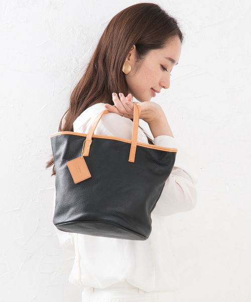 TASINAMI(タシナミ)の「tasinami 日本製 バケツ トート(トートバッグ・レディース・ホワイト/ブラック/ネイビー/レッド/サンドベージュ/マスタード・FREE)」の2枚目の写真