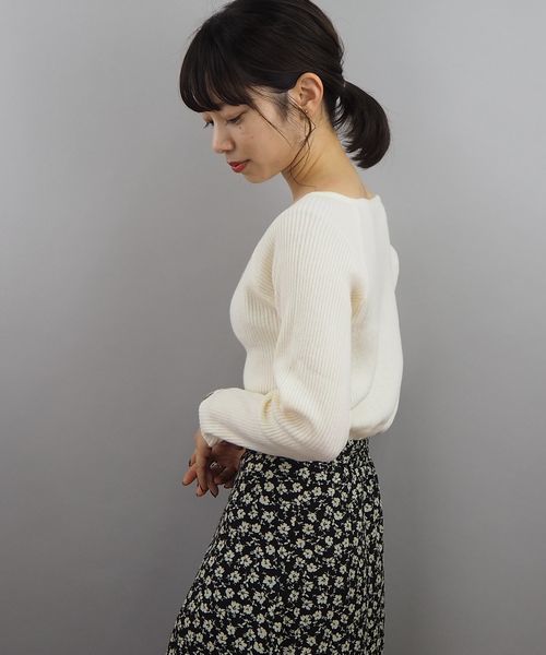 tiptop（ティップトップ）の「【ZOZO限定アイテム】アシメネックリブニット（ニット/セーター・レディース・ブラック/ブラウン/オフホワイト/グレイッシュベージュ/ベージュ/ダークブラウン・FREE）」の8枚目の写真