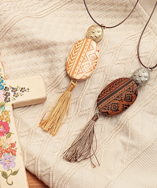 チチカカ（チチカカ）の「ペイントタッセル　ネックレス（ネックレス・レディース・ベージュ/ブラウン・FREE）」の11枚目の写真