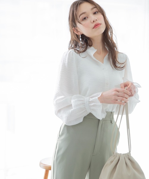 Heather(ヘザー)の「サテンライクハイネックフリルブラウス 874505(シャツ/ブラウス・レディース・ホワイト/アイボリー/ブラック・FREE)」の2枚目の写真