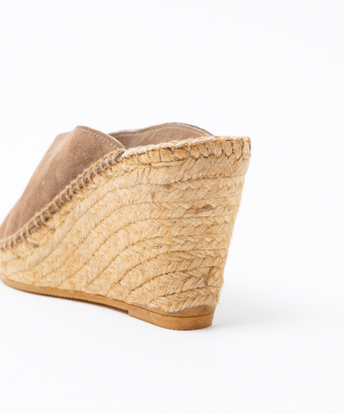 Calzanor（カルザノール）の「★Calzanor/Vカットミュール（サンダル・レディース・ホワイト/ブラウン・38/36/37/35）」の6枚目の写真