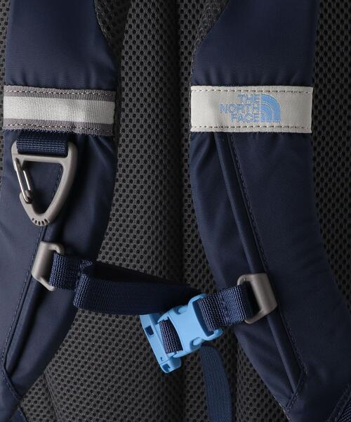 THE NORTH FACE(ザノースフェイス)の「◆THE NORTH FACE(ザノースフェイス) K Roundy 22L(バックパック/リュック・キッズ・ネイビー/ブラック/ダークグリーン・FREE)」の8枚目の写真