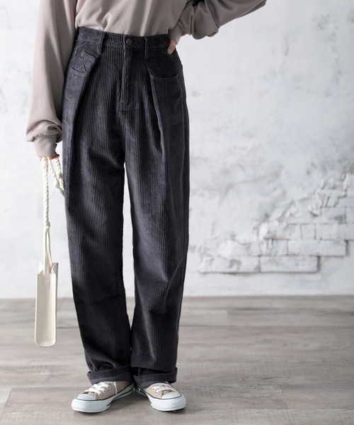 classicalelf(クラシカルエルフ)の「ワイドストレートハイウエスト無地タックパンツ(フルレングス)(その他パンツ・レディース・ベージュ/アイボリー/モカ/チャコール・SMALL/MEDIUM/LARGE/X-LARGE)」の3枚目の写真