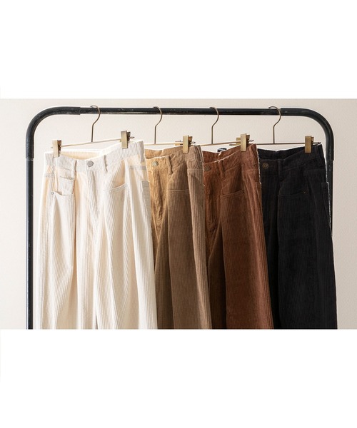 classicalelf(クラシカルエルフ)の「ワイドストレートハイウエスト無地タックパンツ(フルレングス)(その他パンツ・レディース・ベージュ/アイボリー/モカ/チャコール・SMALL/MEDIUM/LARGE/X-LARGE)」の6枚目の写真