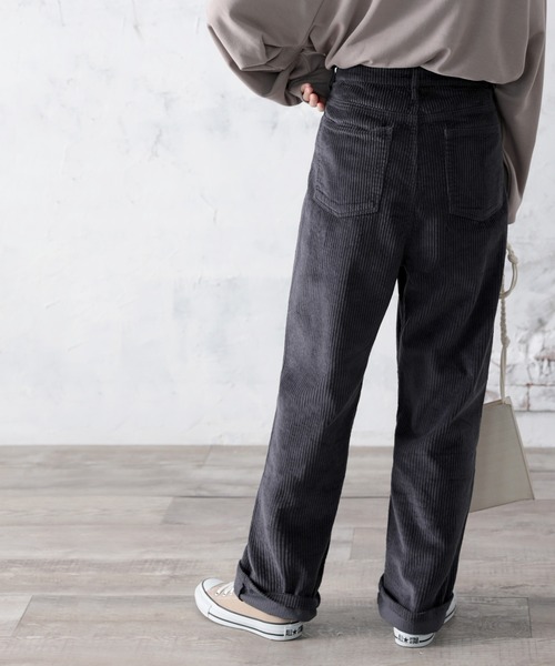 classicalelf(クラシカルエルフ)の「ワイドストレートハイウエスト無地タックパンツ(フルレングス)(その他パンツ・レディース・ベージュ/アイボリー/モカ/チャコール・SMALL/MEDIUM/LARGE/X-LARGE)」の17枚目の写真