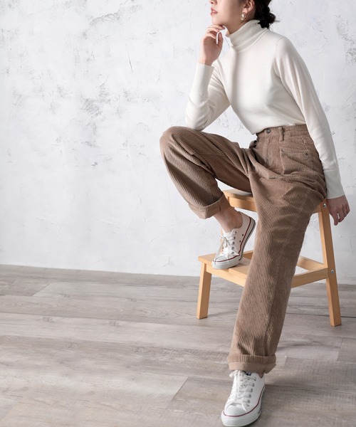 classicalelf(クラシカルエルフ)の「ワイドストレートハイウエスト無地タックパンツ(フルレングス)(その他パンツ・レディース・ベージュ/アイボリー/モカ/チャコール・SMALL/MEDIUM/LARGE/X-LARGE)」の14枚目の写真