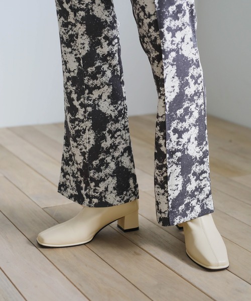 select MOCA(セレクトモカ)の「フェイクレザースクエアヒールブーツ(ブーツ・レディース・ライトベージュ/ブラック/ミント・LARGE/SMALL/MEDIUM)」の10枚目の写真