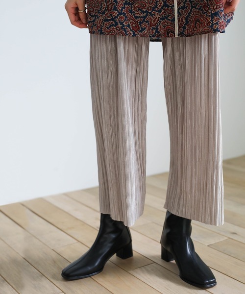 select MOCA(セレクトモカ)の「フェイクレザースクエアヒールブーツ(ブーツ・レディース・ライトベージュ/ブラック/ミント・LARGE/SMALL/MEDIUM)」の11枚目の写真
