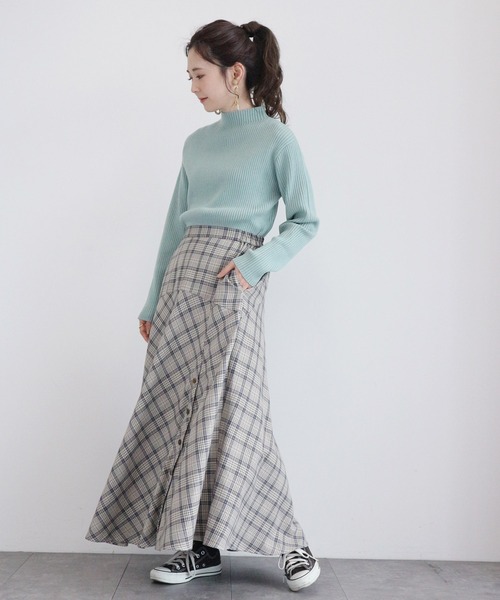 AMERICAN HOLIC（アメリカンホリック）の「モックネックリブニットプルオーバー（ニット/セーター・レディース・ブラック/ブラウン/オフホワイト/サックスブルー/グレー系その他/ライトベージュ/テラコッタ・M/L）」の11枚目の写真