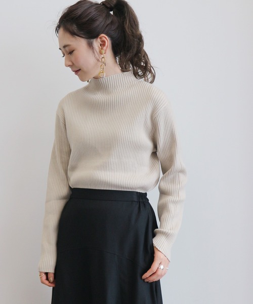 AMERICAN HOLIC（アメリカンホリック）の「モックネックリブニットプルオーバー（ニット/セーター・レディース・ブラック/ブラウン/オフホワイト/サックスブルー/グレー系その他/ライトベージュ/テラコッタ・M/L）」の17枚目の写真