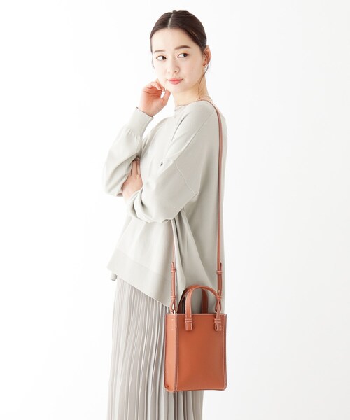 OPAQUE.CLIP（オペークドットクリップ）の「◆フェイクレザー 配色ステッチケータイミニショルダー（ショルダーバッグ・レディース・ライトブルー/ブラック/オフホワイト/キャメル・00）」の4枚目の写真