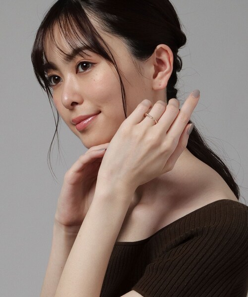 COCOSHNIK(ココシュニック)の「K10縄目×丸線ねじりリング(リング・レディース・ホワイト系その他7・10号/14号/12号)」の4枚目の写真
