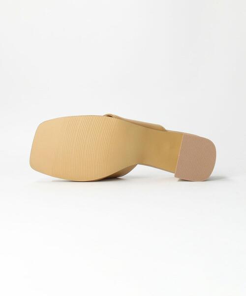 TILLETT（ティレット）の「＜TILLETT＞レザートング スクエアヒールサンダル ◆（サンダル・レディース・ブラック/ベージュ・8/6/7）」の7枚目の写真