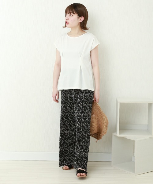 CHARM BERRY TIC(チャームベリーチック)の「花柄クリスタルプリーツパンツ(その他パンツ・レディース・ホワイト×ブラック/ブラック×ホワイト・M)」の13枚目の写真