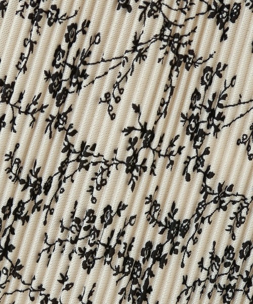 CHARM BERRY TIC(チャームベリーチック)の「花柄クリスタルプリーツパンツ(その他パンツ・レディース・ホワイト×ブラック/ブラック×ホワイト・M)」の14枚目の写真