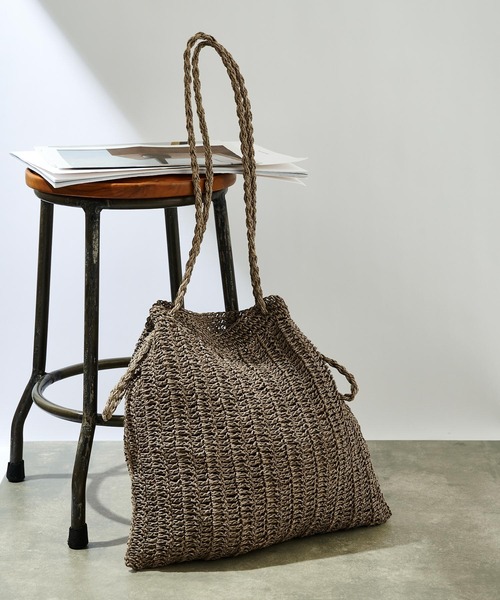 COLONY 2139（コロニートゥーワンスリーナイン）の「ペーパービッグ巾着バッグ/トートバッグ（ショルダーバッグ・レディース・ブラック/アイボリー/グレイッシュベージュ・FREE）」の14枚目の写真