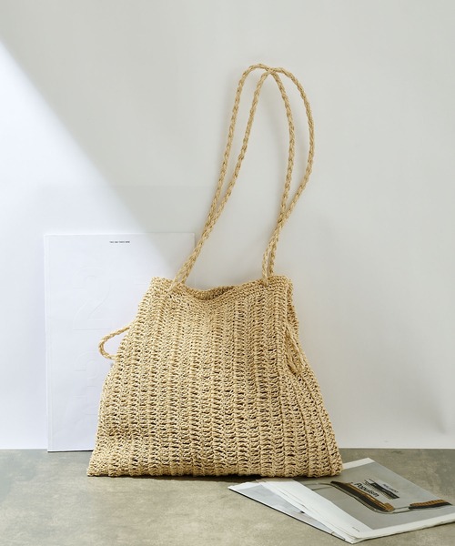 COLONY 2139（コロニートゥーワンスリーナイン）の「ペーパービッグ巾着バッグ/トートバッグ（ショルダーバッグ・レディース・ブラック/アイボリー/グレイッシュベージュ・FREE）」の13枚目の写真