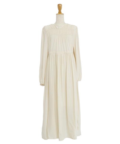 BLUEEAST(ブルーイースト)の「シャーリングシフォンロングワンピース(ワンピース・レディース・ラベンダー/アイボリー/ブラック・MEDIUM)」の19枚目の写真