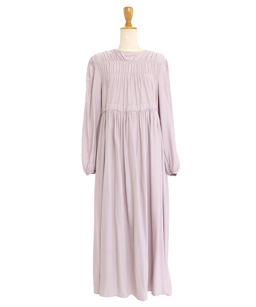 BLUEEAST(ブルーイースト)の「シャーリングシフォンロングワンピース(ワンピース・レディース・ラベンダー/アイボリー/ブラック・MEDIUM)」の21枚目の写真