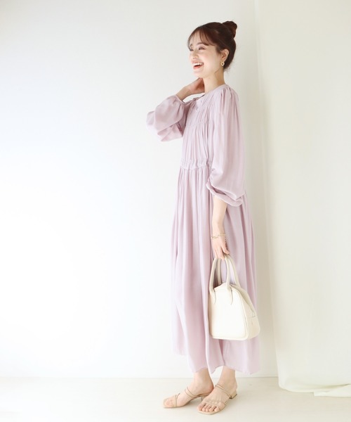 BLUEEAST(ブルーイースト)の「シャーリングシフォンロングワンピース(ワンピース・レディース・ラベンダー/アイボリー/ブラック・MEDIUM)」の15枚目の写真