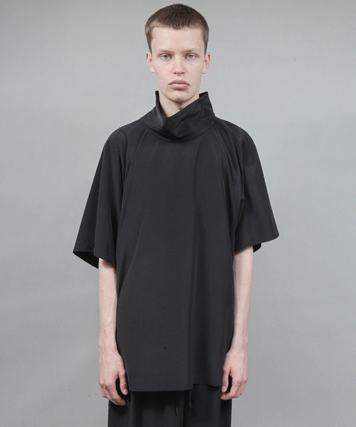 ato(アトウ)の「turtle-neck pullover(シャツ/ブラウス・メンズ・ブラック/ダークブラウン/ブルー・46/48)」の2枚目の写真