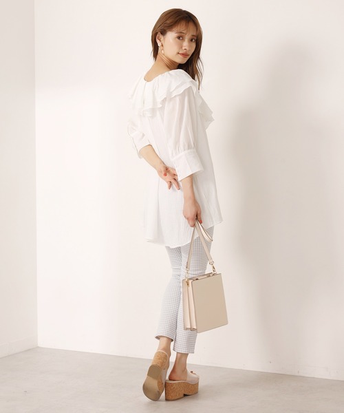 one after another NICE CLAUP（ワンアフターアナザーナイスクラップ）の「ラッフルフリルブラウス（シャツ/ブラウス・レディース・オフホワイト/ブラック/ブラック系その他/グリーン/コーラルピンク・FREE）」の20枚目の写真