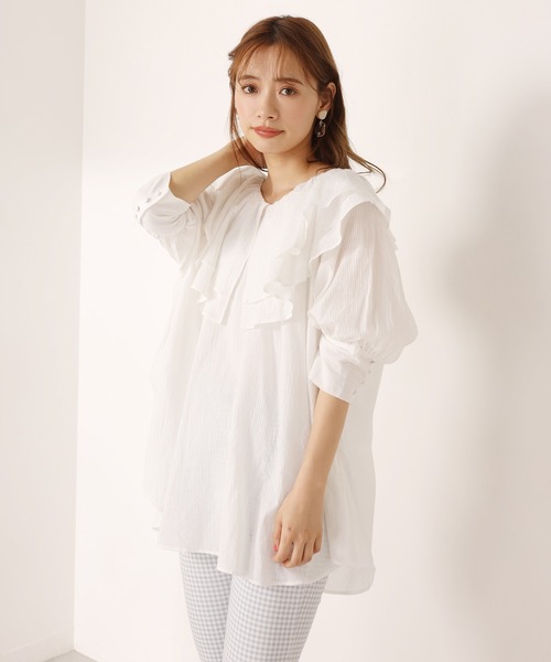 one after another NICE CLAUP（ワンアフターアナザーナイスクラップ）の「ラッフルフリルブラウス（シャツ/ブラウス・レディース・オフホワイト/ブラック/ブラック系その他/グリーン/コーラルピンク・FREE）」の7枚目の写真