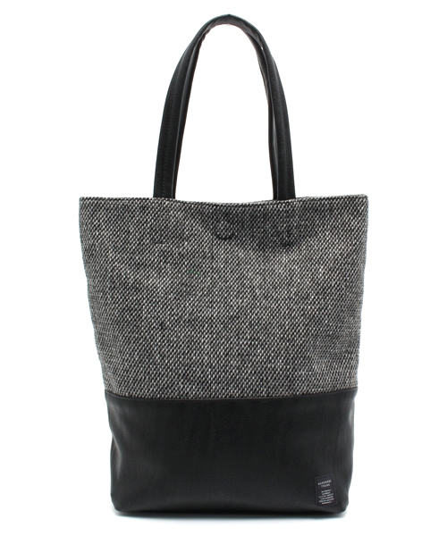 AZUL by moussy（アズールバイマウジー）の「ツイードリバーシブル縦型トートBAG（ショルダーバッグ・メンズ・グレー・FREE）」の6枚目の写真