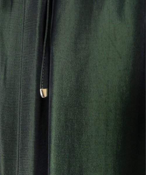 Fantastic Days(ファンタスティックデイズ)の「【 FANTASTICDAYS / ファンタスティックデイズ 】 トリアセテート サイドラインパンツ(その他パンツ・レディース・ベージュ/グリーン・40/36/38)」の17枚目の写真