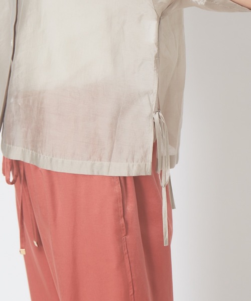 abahouse mavie（アバハウスマヴィ）の「【販売店舗限定】サイドリボンシアーショートシャツ（シャツ/ブラウス・レディース・ブラック/グレイッシュベージュ/ライム/ブルー・フリー）」の14枚目の写真