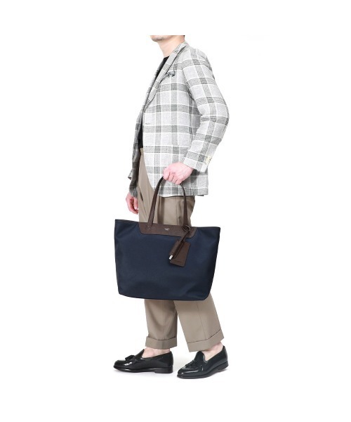 PELLE MORBIDA(ペッレモルビダ)の「CAPITANO(キャピターノ)ナイロン×レザー トートバッグ-CA113(トートバッグ・メンズ・ブラック/チャコールグレー/ネイビー/ダークブラウン・FREE)」の5枚目の写真