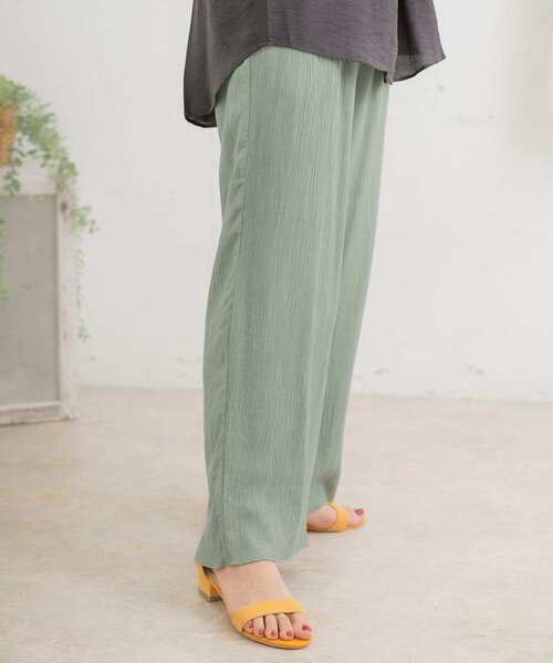 ITEMS URBANRESEARCH（アイテムズ アーバンリサーチ）の「ヨウリュウイージーパンツ（その他パンツ・レディース・ブラック/ベージュ/グリーン・FREE）」の6枚目の写真