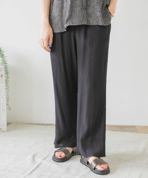 ITEMS URBANRESEARCH（アイテムズ アーバンリサーチ）の「ヨウリュウイージーパンツ（その他パンツ・レディース・ブラック/ベージュ/グリーン・FREE）」の16枚目の写真