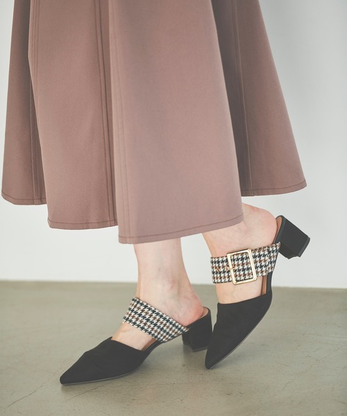 31 Sons de mode(トランテアン ソン ドゥ モード)の「チェックベルトミュール(その他シューズ・レディース・ブラック/キャメル/ボルドー・24.5/23.5/22.5)」の16枚目の写真