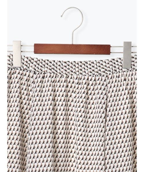 Te chichi（テチチ）の「幾何柄ロングフレアスカート（スカート・レディース・ブルー/オフホワイト・ﾌﾘ-）」の9枚目の写真