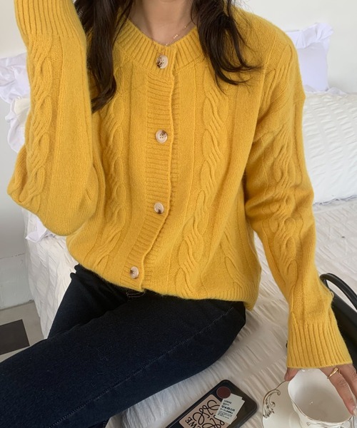 ABITOKYO（アビトーキョー）の「ケーブルニットカーディガン（カーディガン/ボレロ・レディース・ベージュ/モカ/パープル/マスタード/ネイビー/オレンジ/ダークグリーン/ボルドー/グレー・FREE）」の7枚目の写真