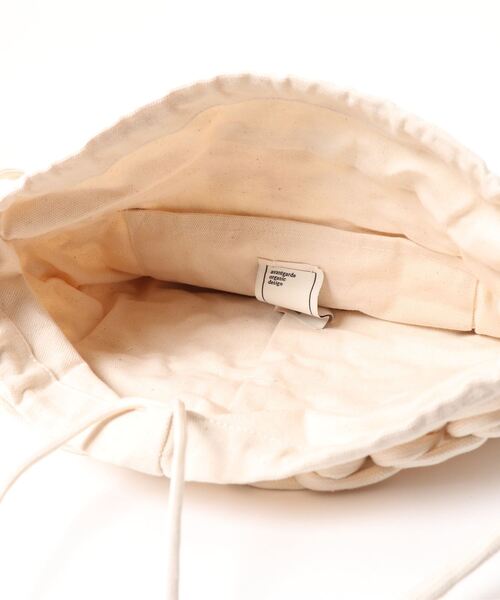 ALIENINA（アリエニーナ）の「【ALIENINA/アリエニーナ】ショルダーバッグ　ハンドメイド　コットンロープ バッグ（ショルダーバッグ・レディース・ブラック/ベージュ/ライトブラウン/ホワイト・FREE）」の10枚目の写真