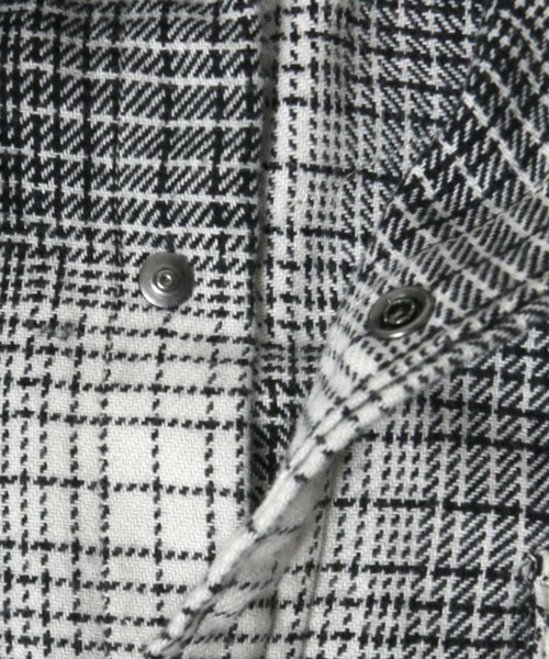 Levi's（リーバイス）の「Levi's/リーバイス  フラップポケットウエスタン ネルチェックシャツ（シャツ/ブラウス・メンズ・グレー/ブラック/レッド・L/XL）」の9枚目の写真