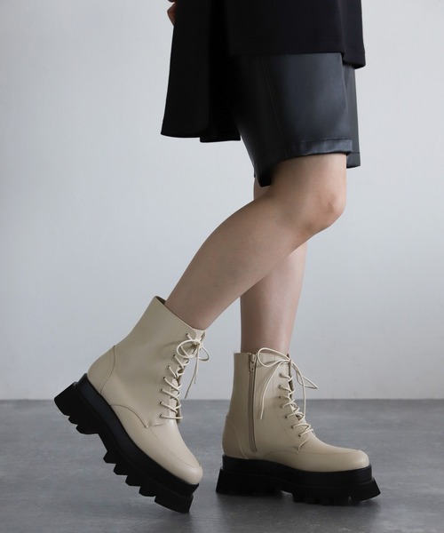 HARE（ハレ）の「ボリュームソールコンバットブーツ(HARE)（ブーツ・レディース・ホワイト/ブラック・M/L）」の12枚目の写真