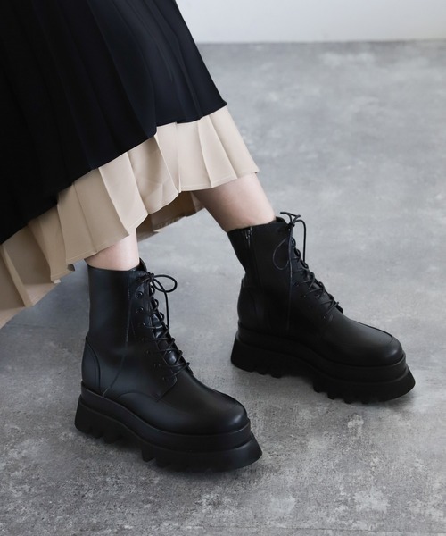 HARE（ハレ）の「ボリュームソールコンバットブーツ(HARE)（ブーツ・レディース・ホワイト/ブラック・M/L）」の9枚目の写真