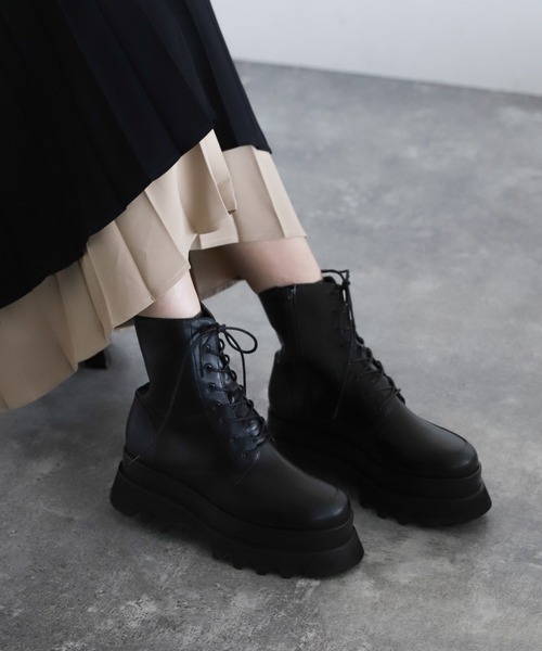 HARE（ハレ）の「ボリュームソールコンバットブーツ(HARE)（ブーツ・レディース・ホワイト/ブラック・M/L）」の15枚目の写真