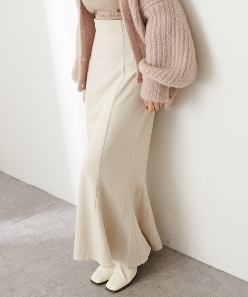 natural couture（ナチュラルクチュール）の「【WEB限定カラー有り】ハイウエストスエードマーメイドスカート Sサイズ（スカート・レディース・アイボリー/スミクロ/モカ/ピンク/その他1/チェック/その他2・SMALL）」の9枚目の写真