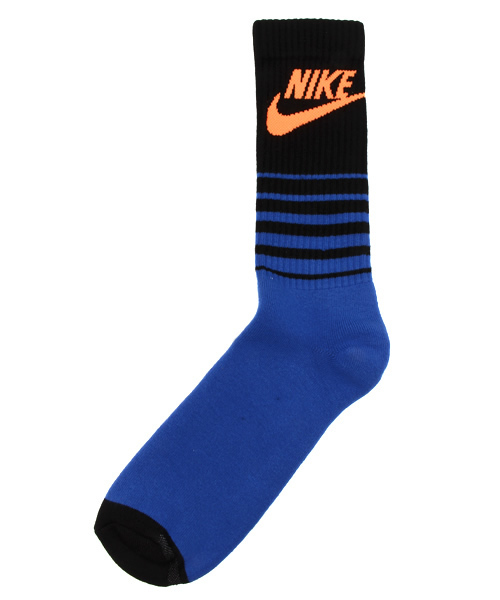 NIKE SPORTSWEAR（ナイキスポーツウェアー）の「ユニセックス ナイキ ボーダーソックス NIKE MENS CLASSIC STRIPED HBR SOCKS SX4938（ソックス/靴下・メンズ・ブルー/ブラック/レッド/パープル/ライトブルー/オレンジ/ホワイト・27cm/24cm）」の7枚目の写真