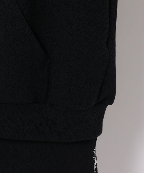 KMRii(ケムリ)の「【別注】KMRii/ケムリ/NylonStretchTriangl SRL/RFM(パーカー・メンズ・ブラック・1/2)」の9枚目の写真