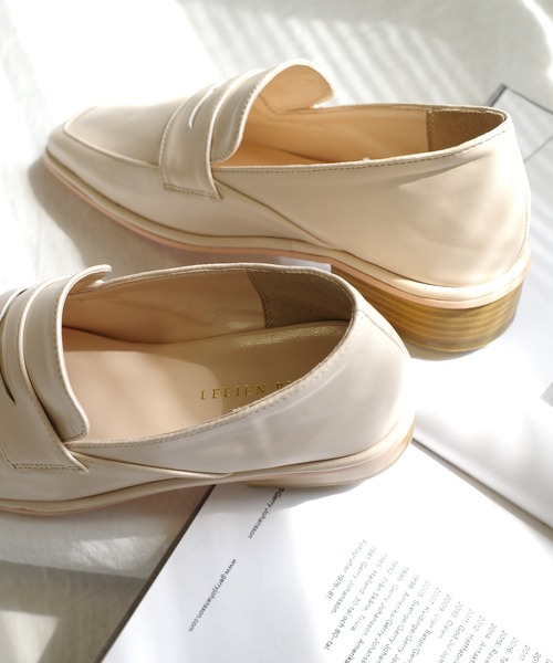 AmiAmi（アミアミ）の「スクエアトゥコインローファー（ローファー・レディース・ブラック系その他/ブラック/ブラウン/グレイッシュベージュ/アイボリー・L/LL/M/S/SS）」の11枚目の写真