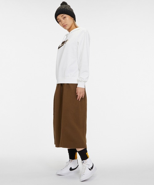 NIKE(ナイキ)の「ナイキ ブレーザー MID '77 ネクスト ネイチャー ウィメンズシューズ / Nike Blazer Mid '77 Next Nature(スニーカー・レディース・ブラック/ホワイト・24/24.5/25.5/26.5/28.5/29/27.5/23.5/22.5/23/25/28/26/27/22)」の4枚目の写真