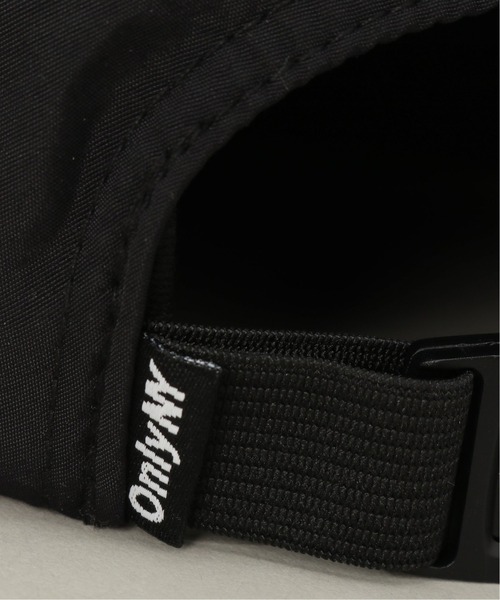 ONLY NY（オンリーニューヨーク）の「【ONLY NY / オンリーニューヨーク】Lodge Fleece Lined 5-Panel Hat（キャップ・メンズ・ライトグレー/ブラック・FREE）」の6枚目の写真