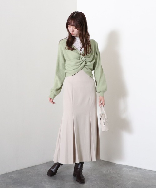 archives（アルシーヴ）の「フロントツイストニットプルオーバー（ニット/セーター・レディース・ブラック/オフホワイト/ブルーグレー/グリーン系その他・MEDIUM）」の12枚目の写真