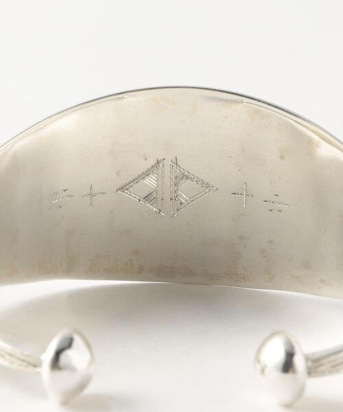 Steven Alan（スティーブンアラン）の「＜Tuareg Jewelry＞ BANGLE A8/バングル □□（バングル/リストバンド・メンズ・シルバー・FREE）」の4枚目の写真