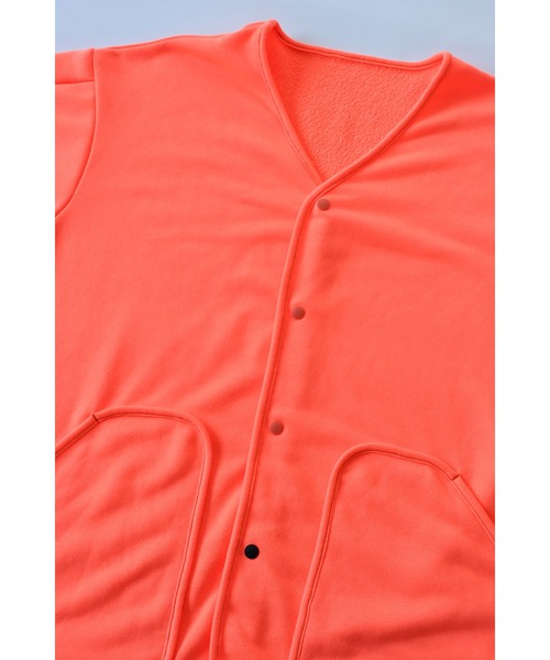 And A（アンドエー）の「AlexanderLeeChang アレキサンダーリーチャン / QUICK DRY CARDIGAN クイックドライ オーバーサイズ 切り替えカーディガン / AC012211（カーディガン/ボレロ・メンズ・ネイビー/オレンジ/カーキ・3/2）」の19枚目の写真